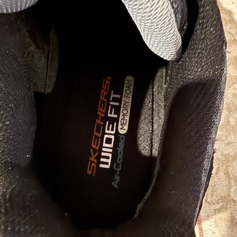 Men’s sketchers wide fit cooled memory foam. New without box. Size 11 - Picture 4 of 8